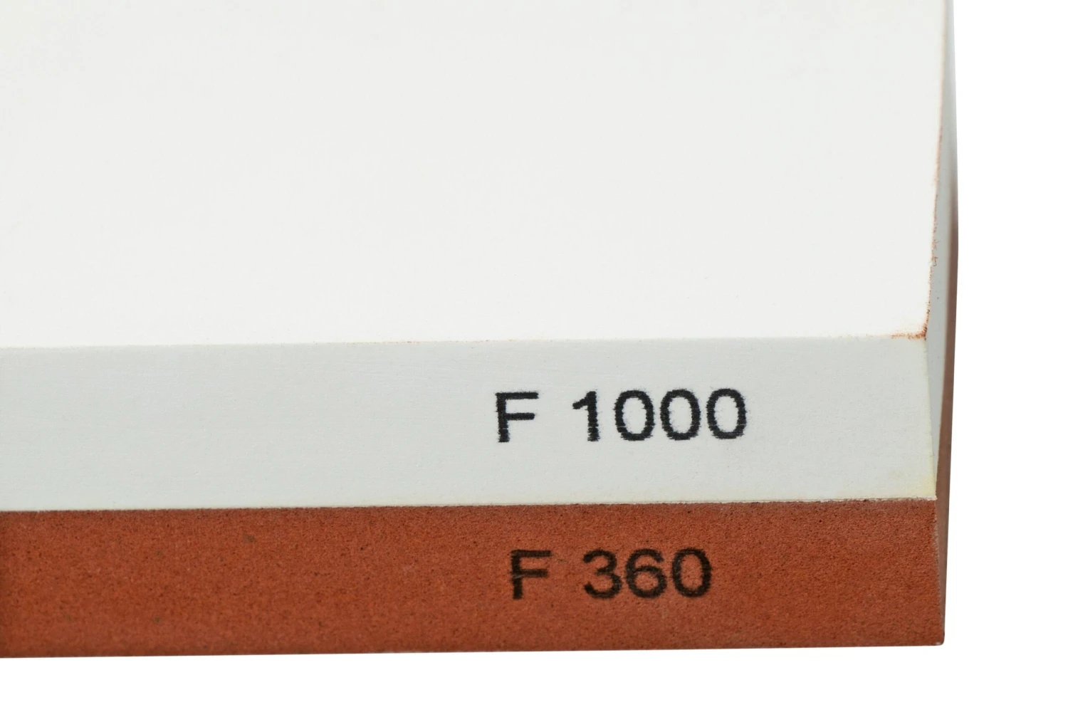 Helle Sharpening Stone L 300311 Piedra De Afilar De Grano 360/1000, Funda De Cuero 3 Helle Sharpening Stone L 300311 Piedra De Afilar De Grano 360/1000, Funda De Cuero - Imagen 3